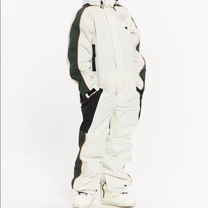 brand New Dimito Snowboarding suit